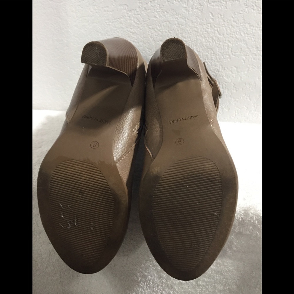 Style and Co light taup boots - Picture 7 of 8